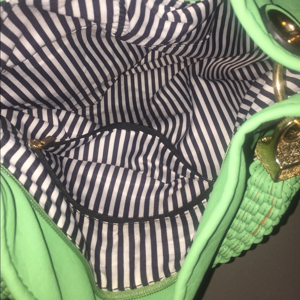 Handbag - Picture 2 of 4