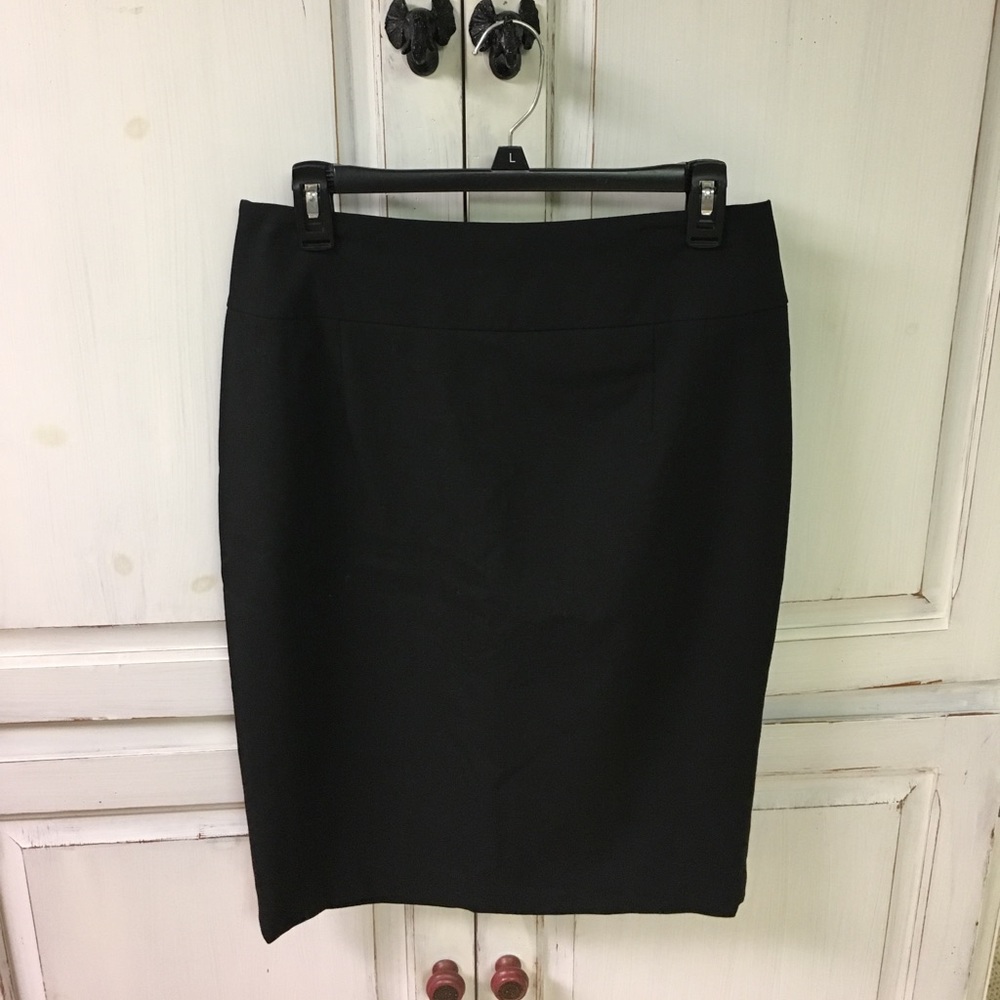 Black pencil skirt