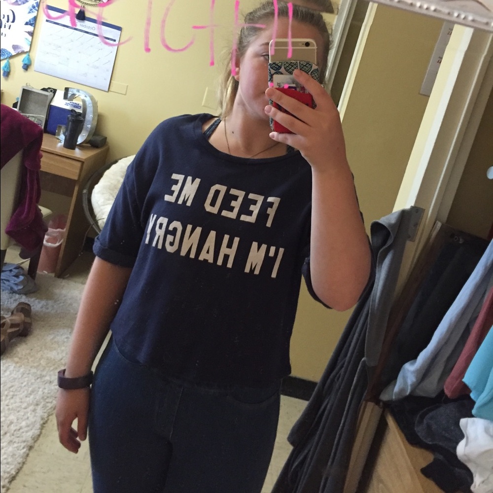 Crop top - Picture 2 of 4
