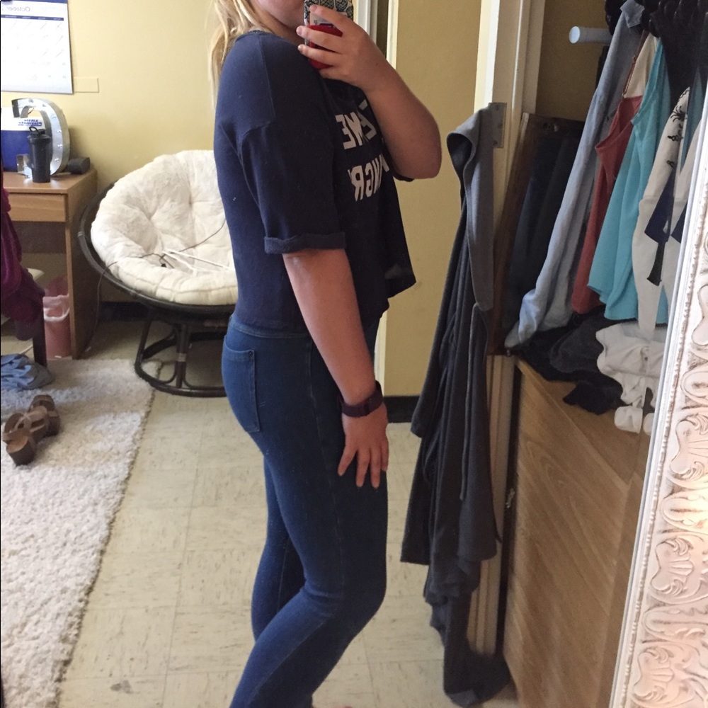 Crop top - Picture 3 of 4