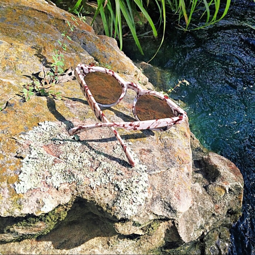 "Sarah" High Fashion Marble Sunnies - Picture 2 of 4