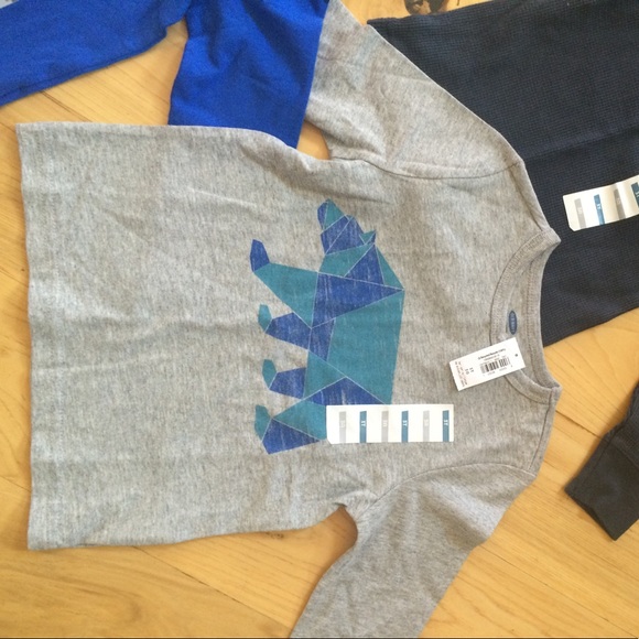 NWT Old Navy long sleeve shirts, 3 t's & 2 thermal - Picture 5 of 5
