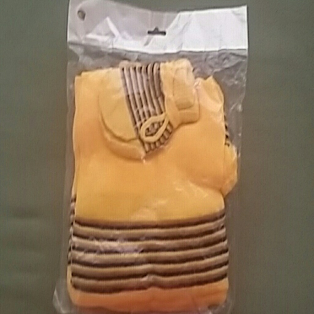 Matching hat scarf and mittens