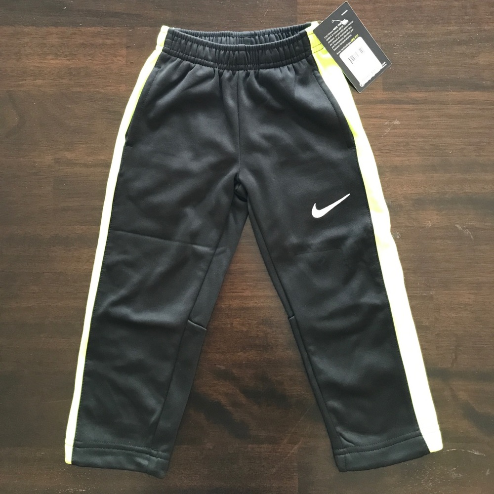 NWT Nike Boy’s Therma Dri-Fit Sweatpants