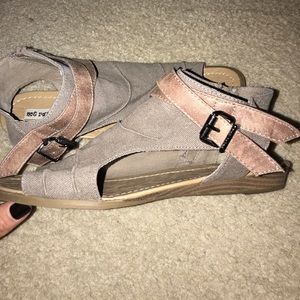 Cute tan and rose gold flats