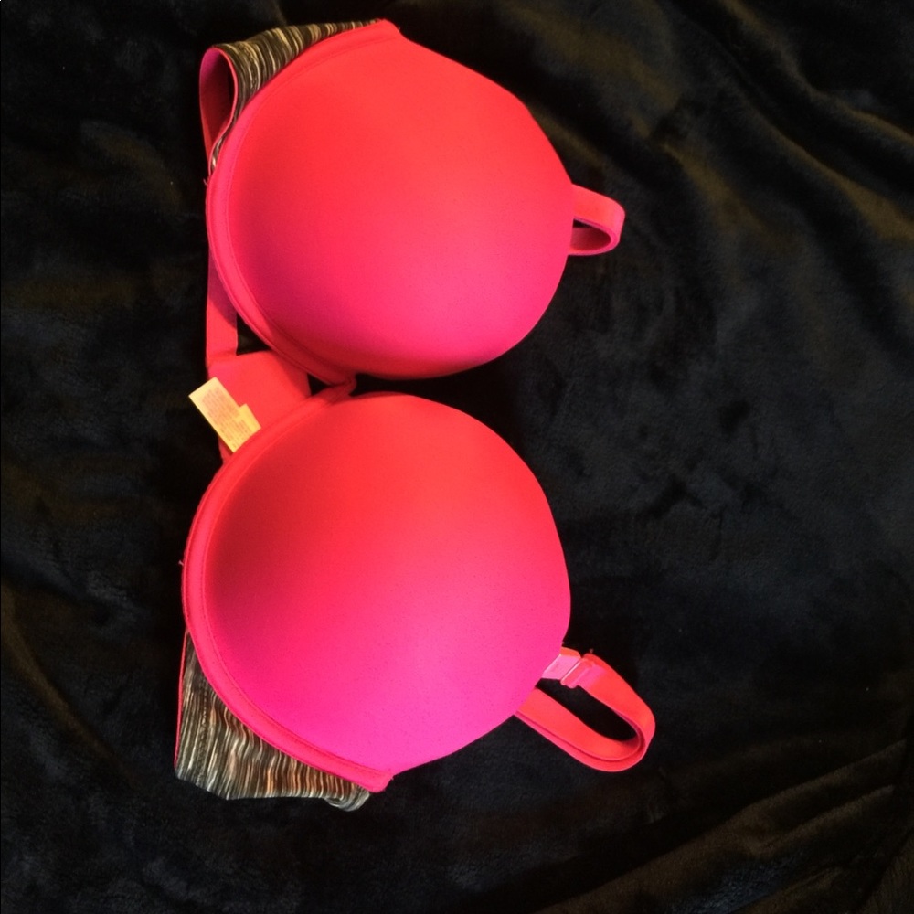New Pink & black bra size 36D