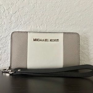MICHAEL By Michael Kors Colorblock Wristlet