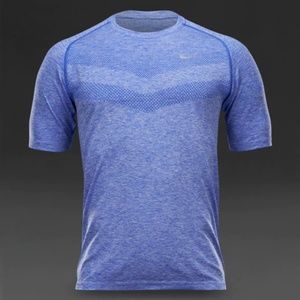 Nike Dri Fit Knit T Shirt - Medium