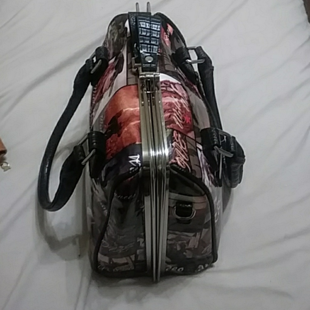 Purse - Picture 2 of 2