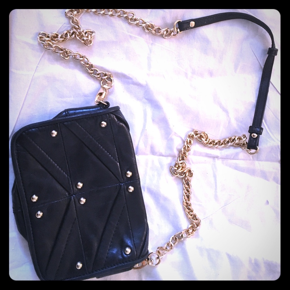 Badglet Mischka small black leather handbag