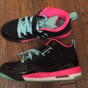 Slightly Worn Jordan's Size 5.5