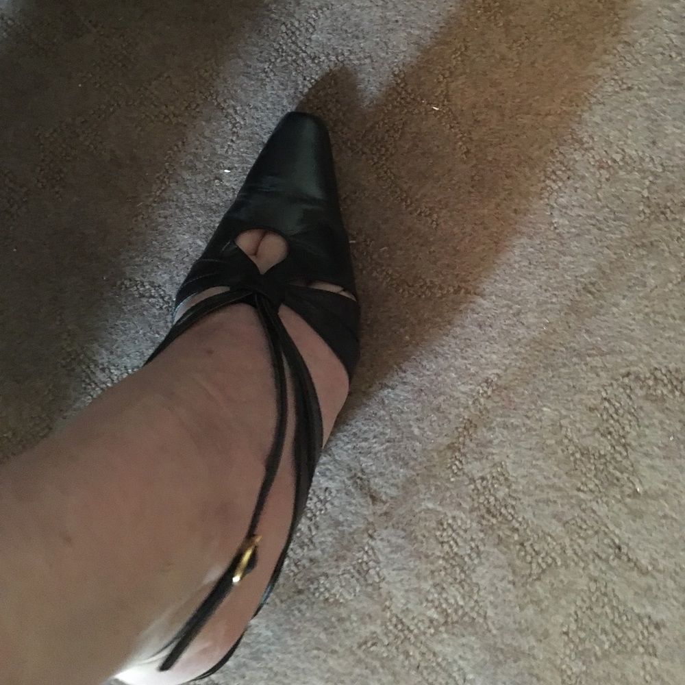 Bellini Black size 7 slightly worn sling back