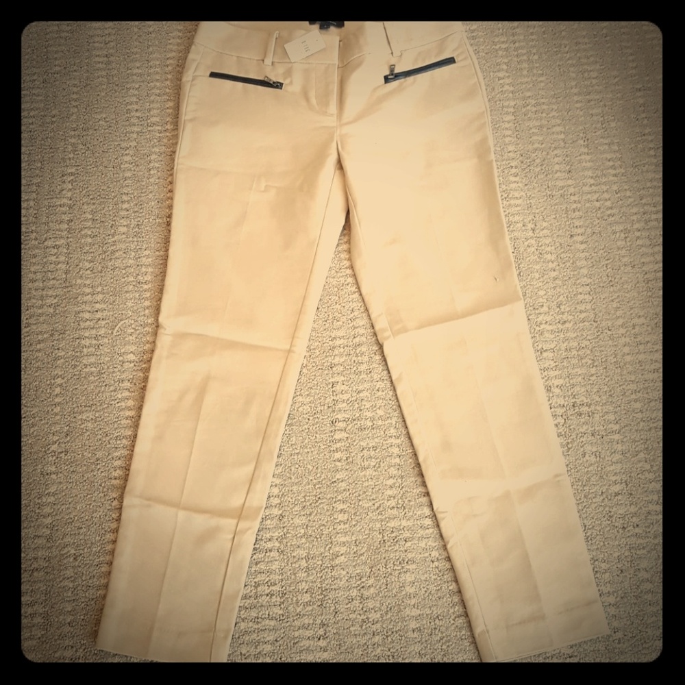 Ann Taylor Camel Cropped Pants, size 4, NWT