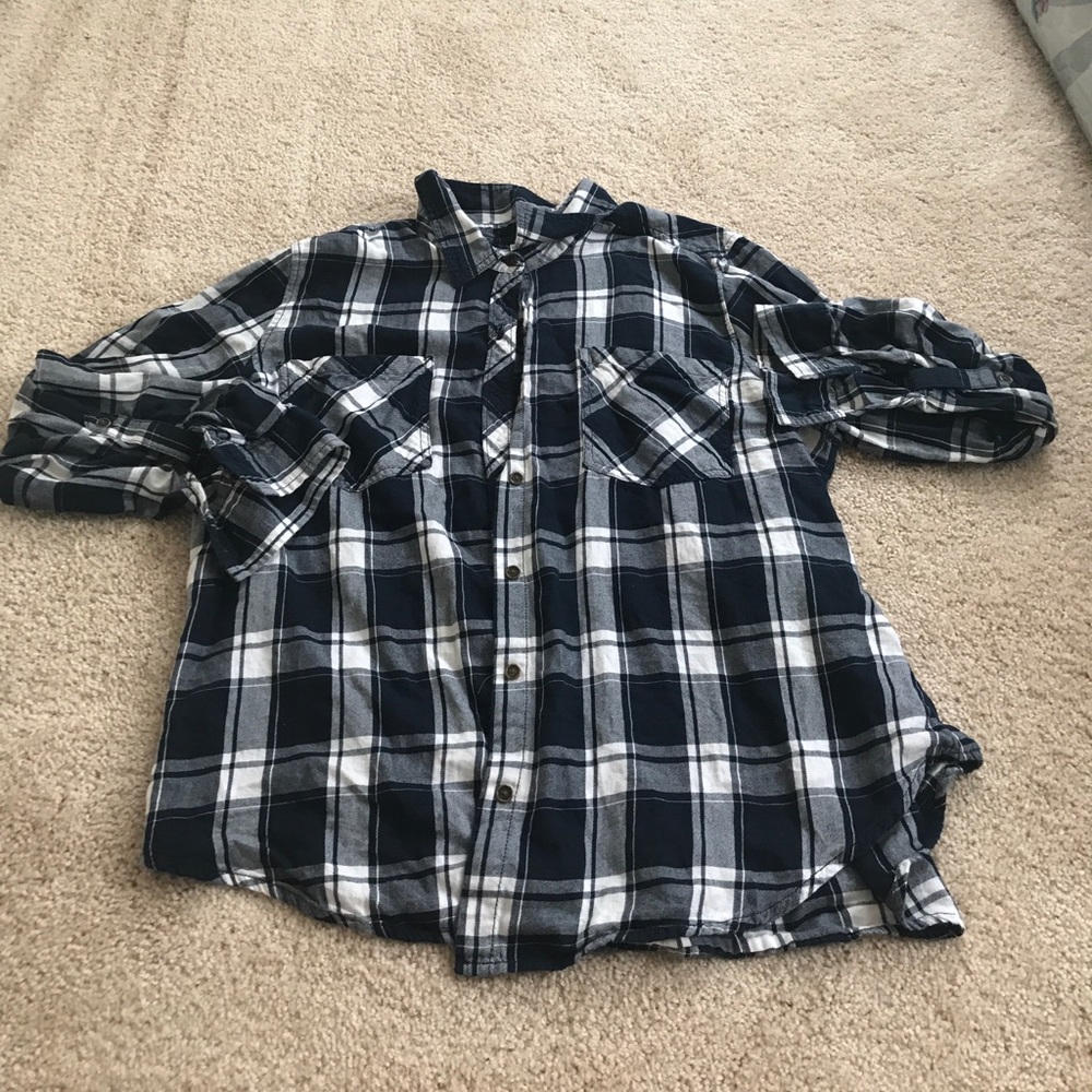 Plaid/Flannel Button Up