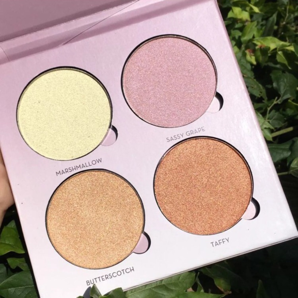 Anastasia Beverly Hills sweets glow kit