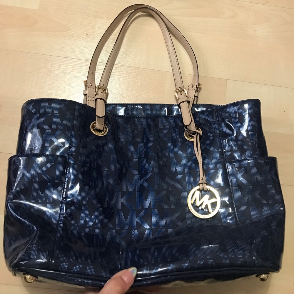 Authentic MK Sapphire patent print Jet Set tote