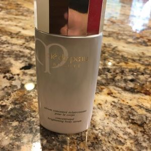 Cle de peau concentrated brightening body seum