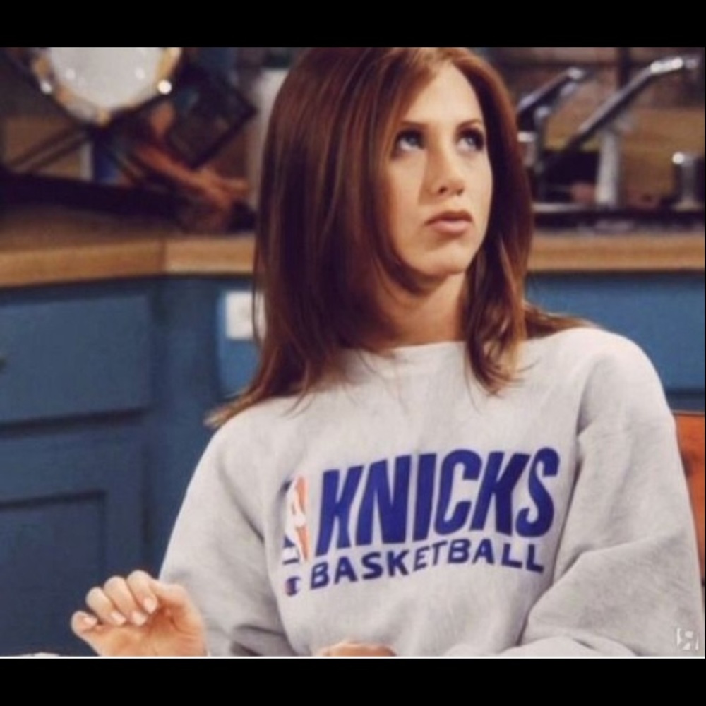 GET THE LOOK! NWOT Vintage Knicks Crew Sweatshirt