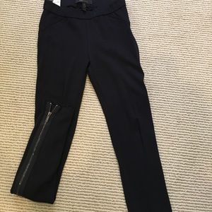 BCBG zippered leggings