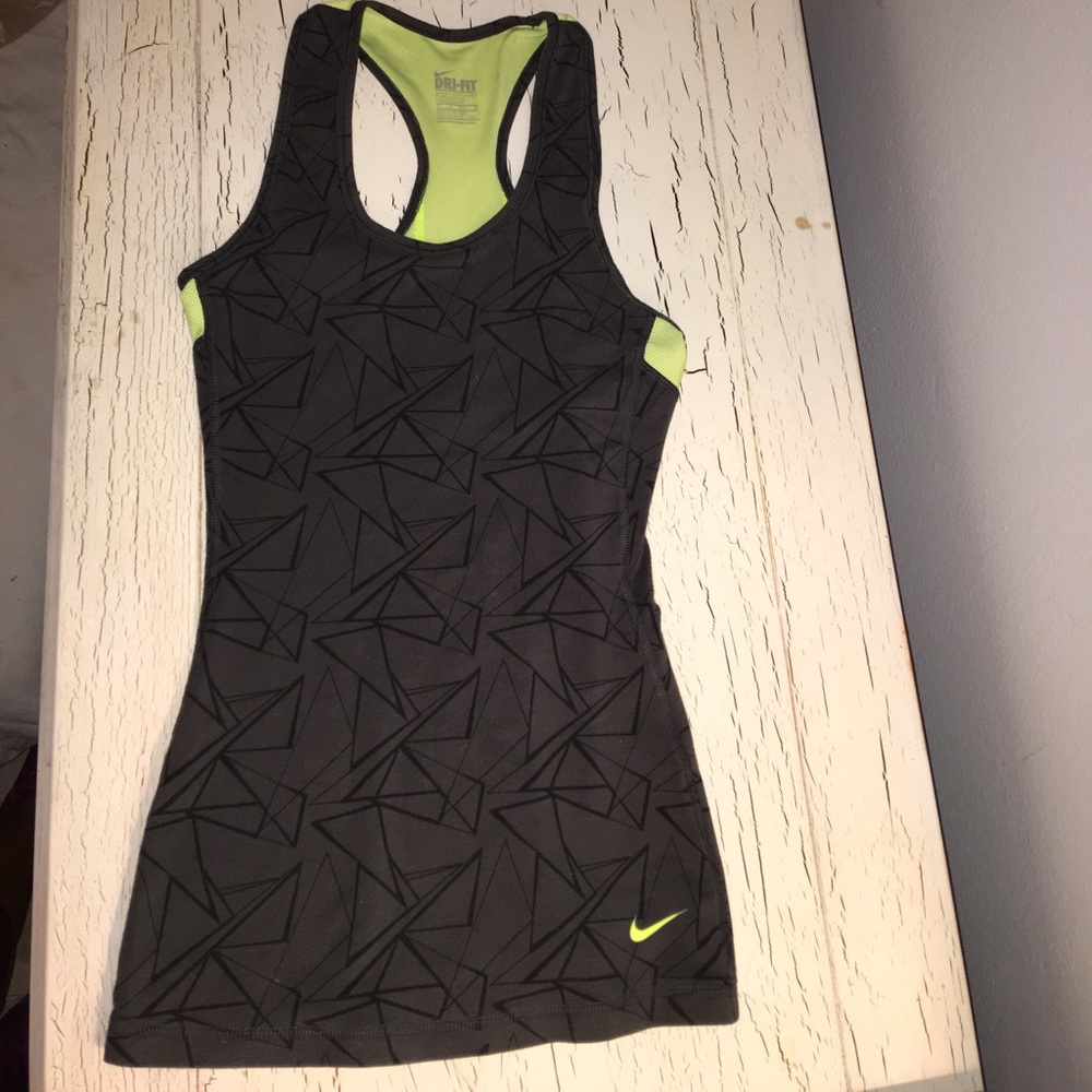 Nike dry-fit tank size:XS