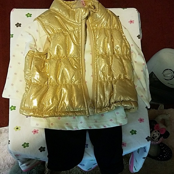 Three piece set - Picture 2 of 3