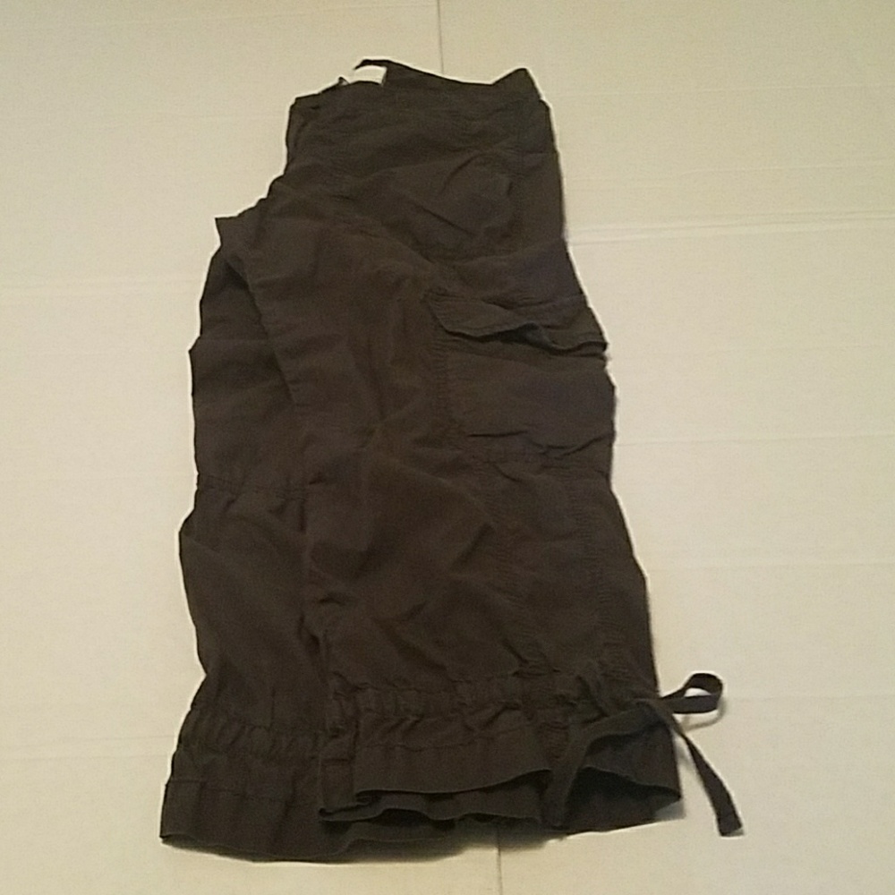 Women's Cargo Capri Pants