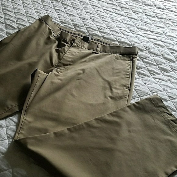 gap relaxed fit khakis