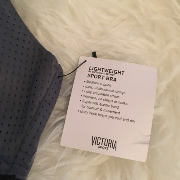 VS Sports Bra - Picture 2 of 2