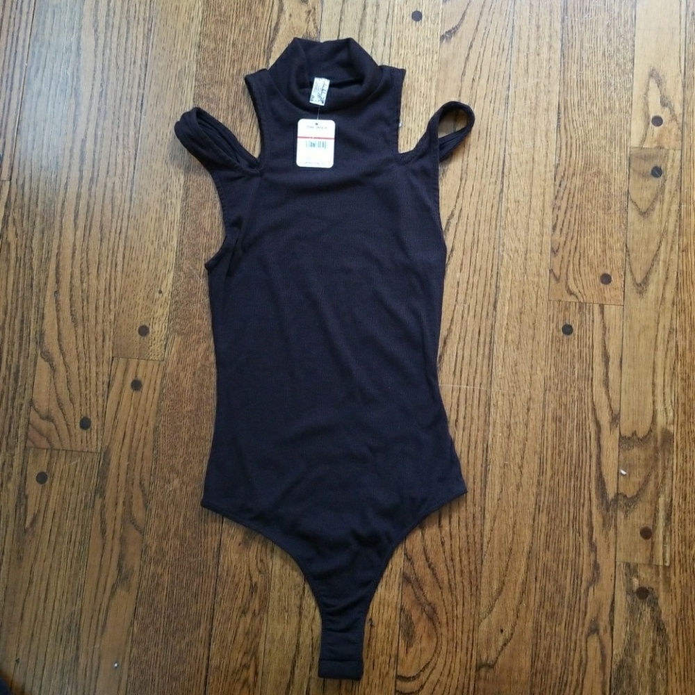 Black panti shirt