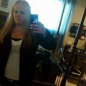 Meet your Posher, Lacey