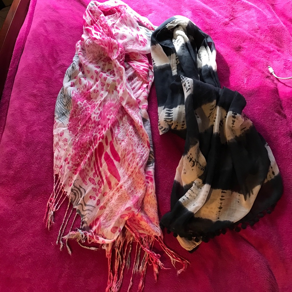 🌸🐼 pink and black