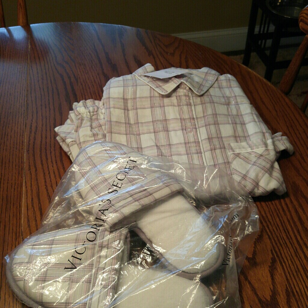 Victoria's Secret Flannel Pajamas