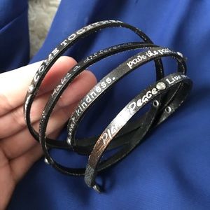 Women’s Buckle Wrap Bracelet