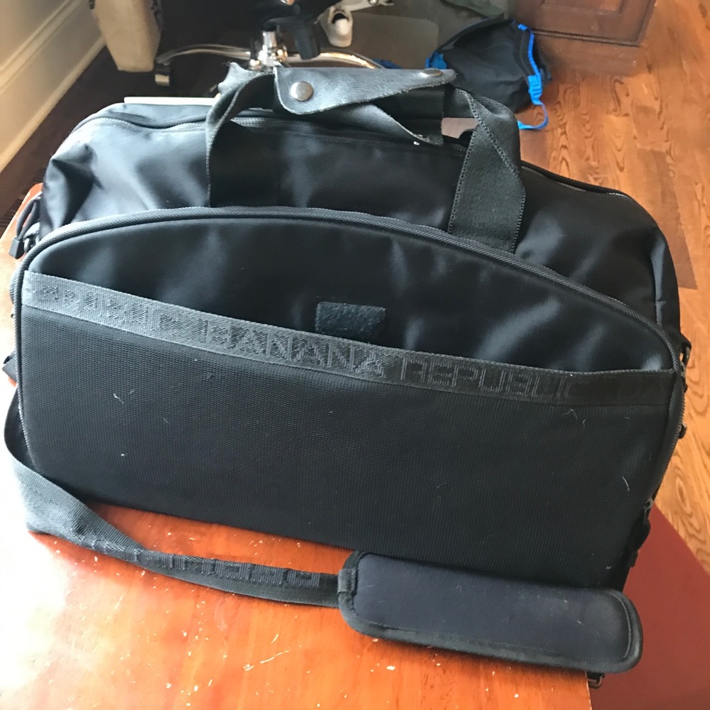 Banana Republic travel bag