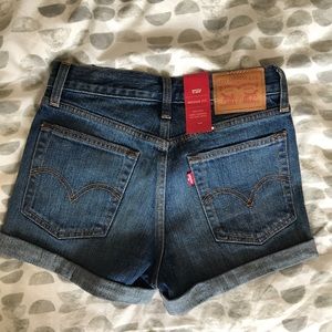 Levi's Wedgie Fit Shorts