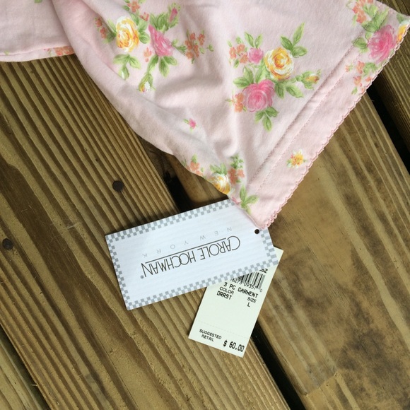 Floral Button Top - Picture 4 of 4