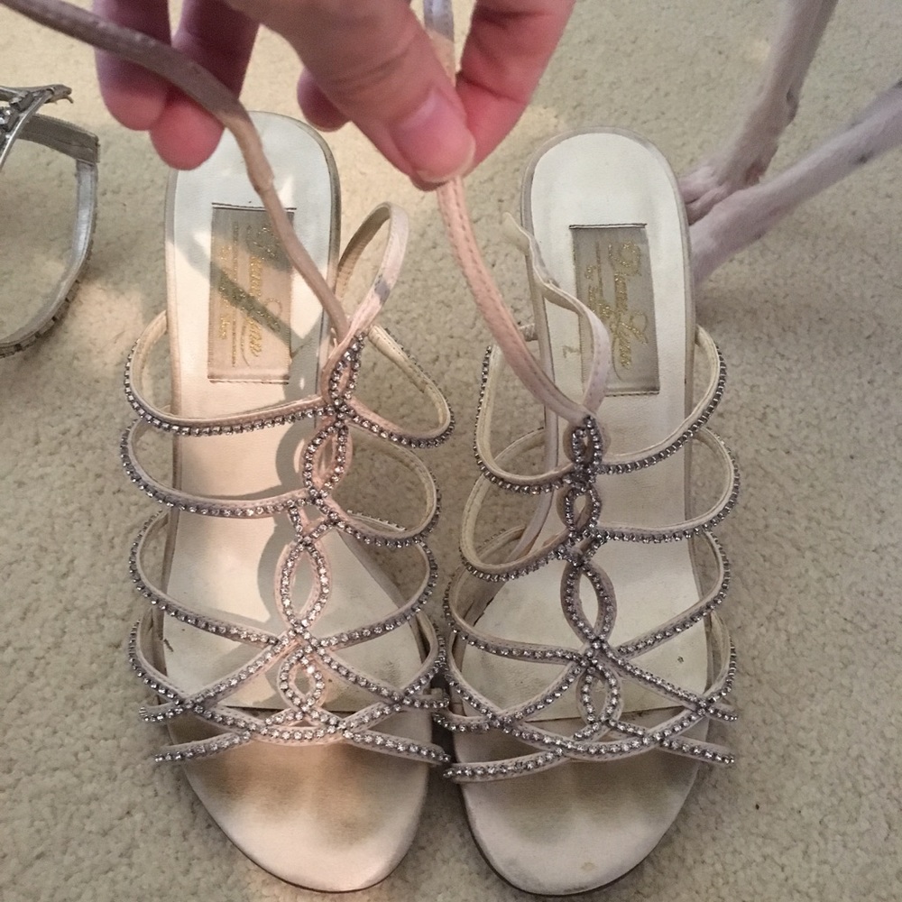 Silk stone heels