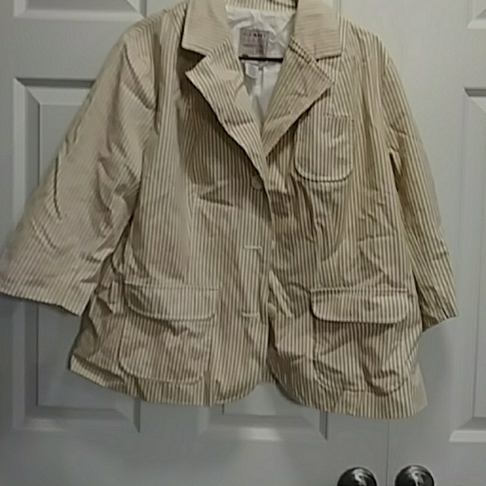 Old Navy khaki & White Jacket
