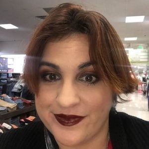 Meet your Posher, Beth