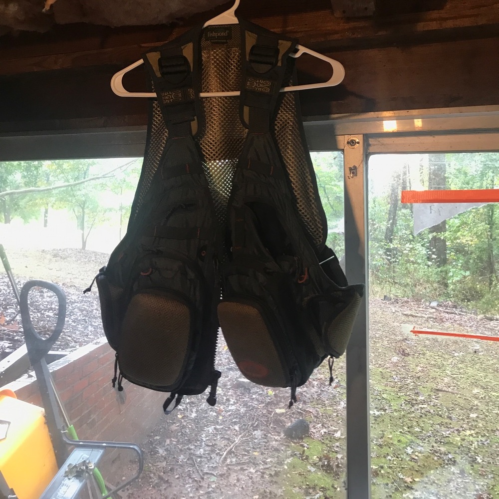 Fishpond fly fishing vest