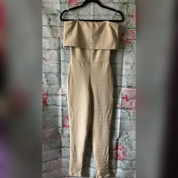 Off Shoulder Bandage Jumper - Picture 4 of 7