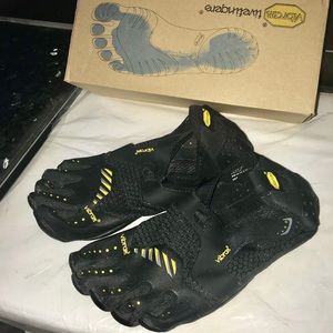 Vibram | Shoes | Vibram Fivefingers 
