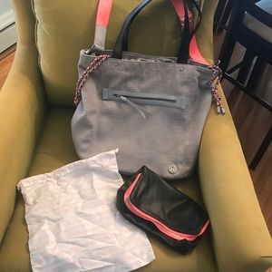 Lululemon bag