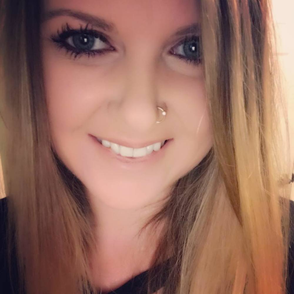 Meet your Posher, Kelly