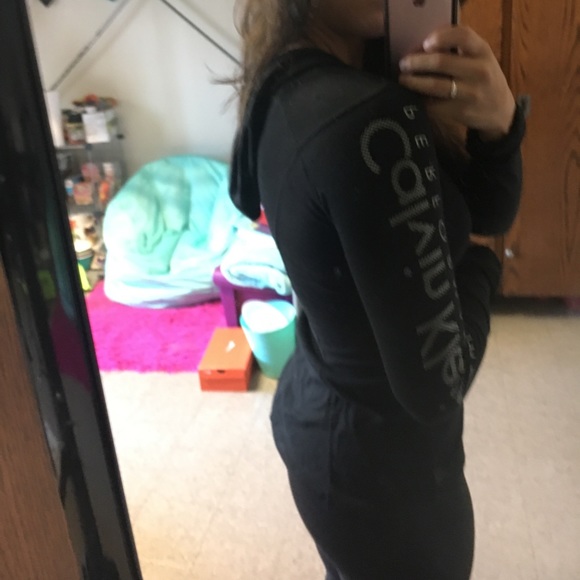 Calvin Klein black hoodie - Picture 3 of 3