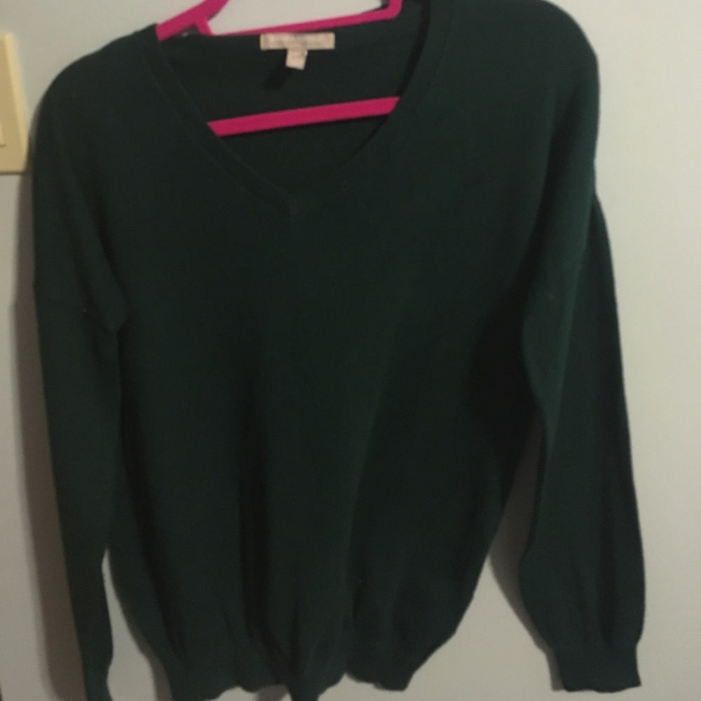 V neck sweater
