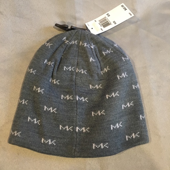 NWT Michael KORS Gray Beanie w/ White Logo - Picture 2 of 4