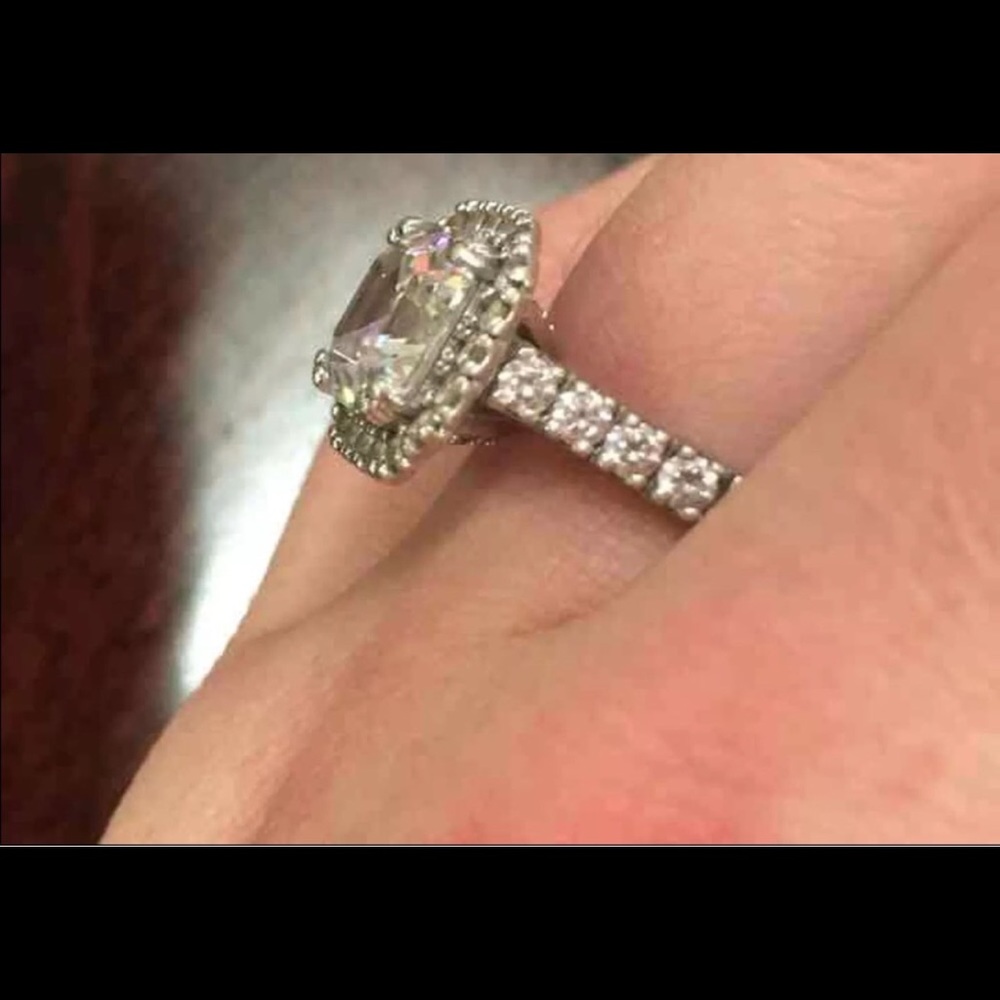 Silver Ring - Picture 2 of 3