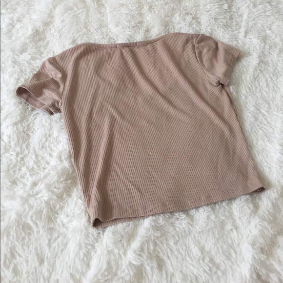 [SOLD] Tie Front Crop Top - Picture 3 of 3