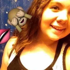 Meet your Posher, Leeann